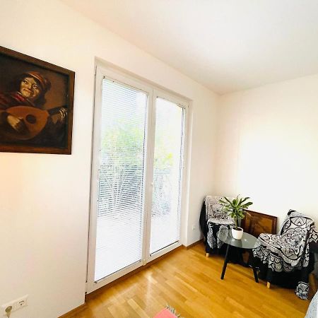 Das Zimmer Im Wiener Haus Vienna Exterior photo