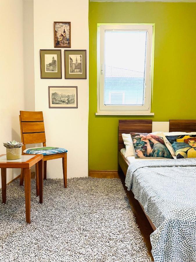 Das Zimmer Im Wiener Haus Vienna Exterior photo