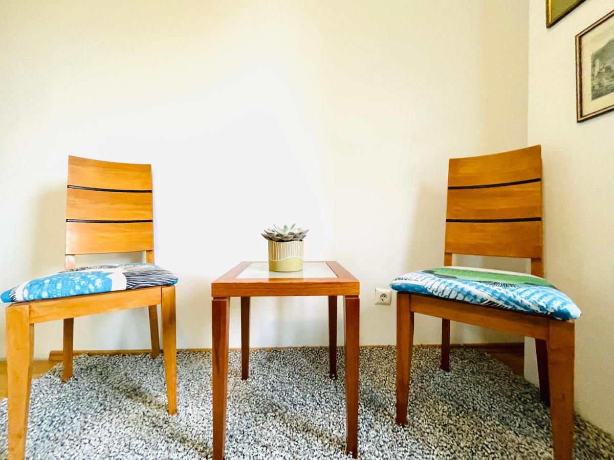 Das Zimmer Im Wiener Haus Vienna Exterior photo