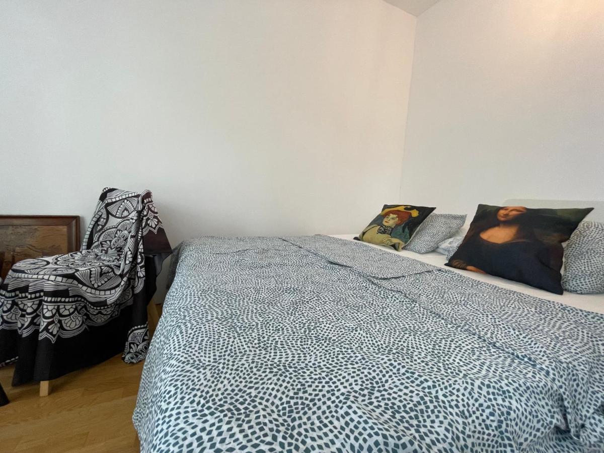Das Zimmer Im Wiener Haus Vienna Exterior photo